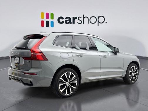 2025 Volvo XC60 B5 Plus