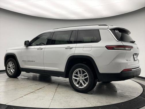 2022 Jeep Grand Cherokee L Laredo