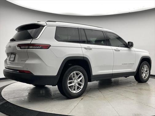 2022 Jeep Grand Cherokee L Laredo
