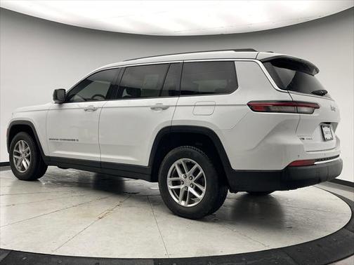 2022 Jeep Grand Cherokee L Laredo