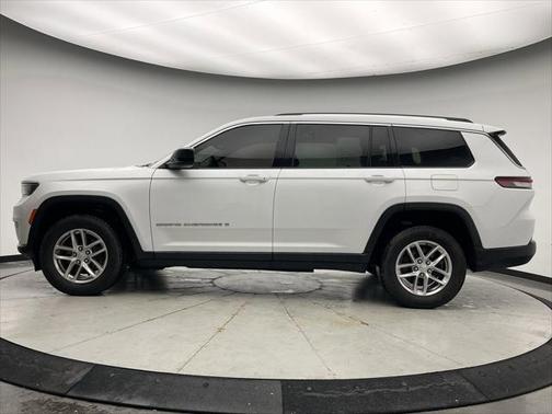 2022 Jeep Grand Cherokee L Laredo