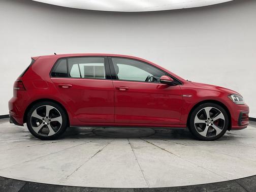 2018 Volkswagen Golf GTI 2.0T S 4-Door