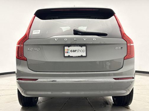 2024 Volvo XC90 B5 Plus Bright Theme
