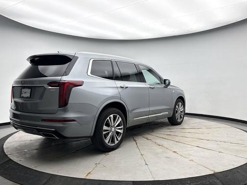 2025 Cadillac XT6 Premium Luxury AWD