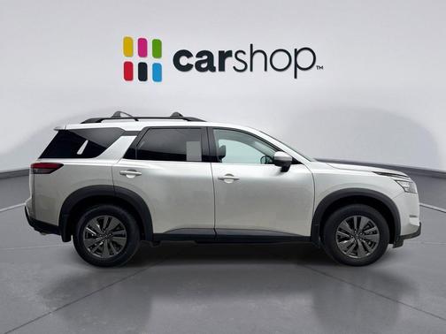 2024 Nissan Pathfinder SV 4WD