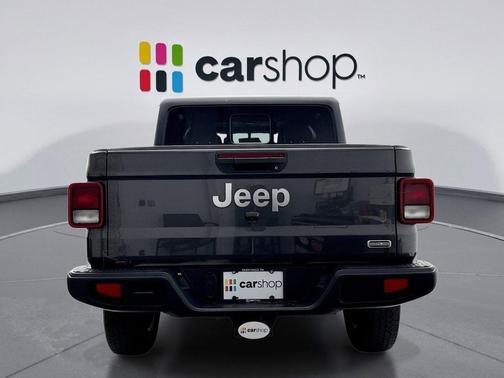 2022 Jeep Gladiator Overland