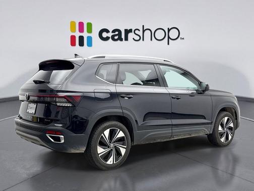 Deep Black 2025 Volkswagen Taos 1.5T SE
