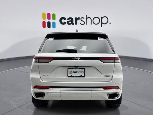 Bright White Clearcoat 2024 Jeep Grand Cherokee Summit