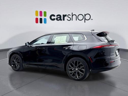 2025 Toyota Crown Signia Limited