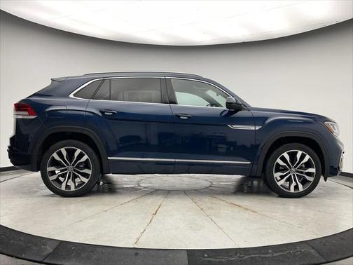 2022 Volkswagen Atlas Cross Sport 3.6L V6 SEL Premium R-Line