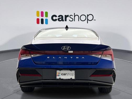 2025 Hyundai ELANTRA SEL