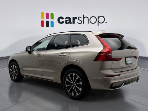 2025 Volvo XC60 B5 Plus