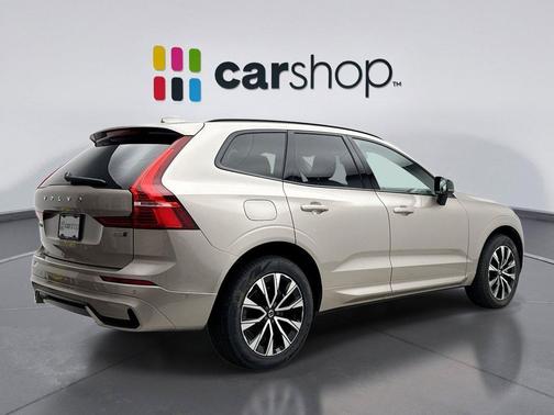 2025 Volvo XC60 B5 Plus