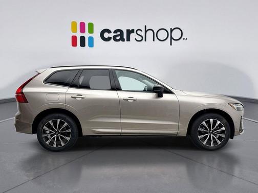 2025 Volvo XC60 B5 Plus