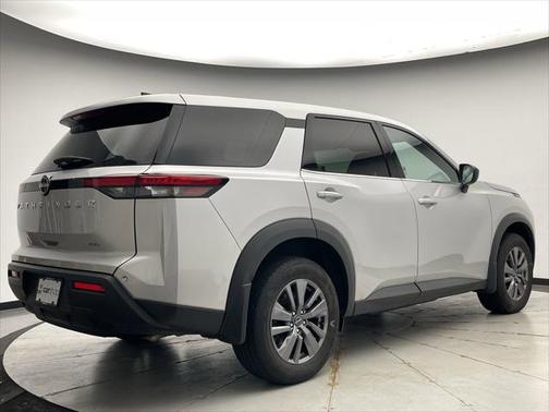 2023 Nissan Pathfinder S 4WD