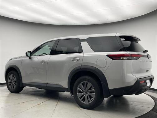 2023 Nissan Pathfinder S 4WD