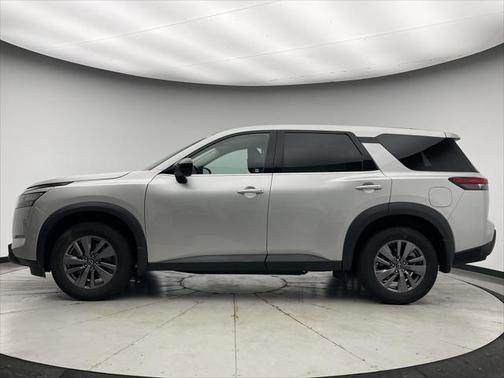 2023 Nissan Pathfinder S 4WD