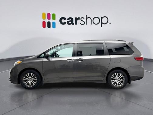 2018 Toyota Sienna XLE