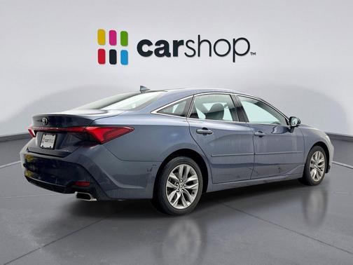 2020 Toyota Avalon XLE