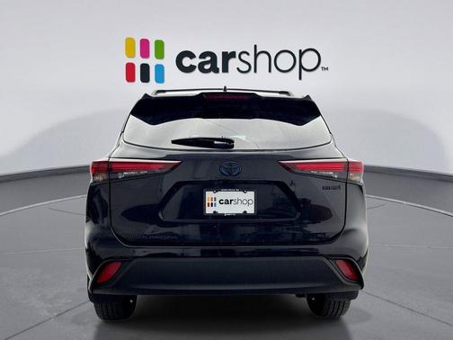 2024 Toyota Highlander Hybrid XLE