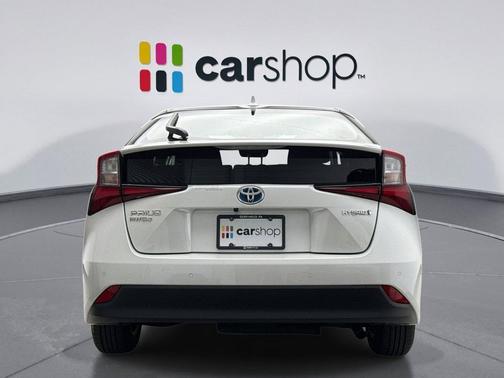 2022 Toyota Prius LE