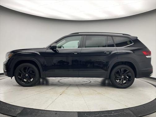 2022 Volkswagen Atlas 3.6L SE w/Technology