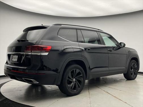 2022 Volkswagen Atlas 3.6L SE w/Technology