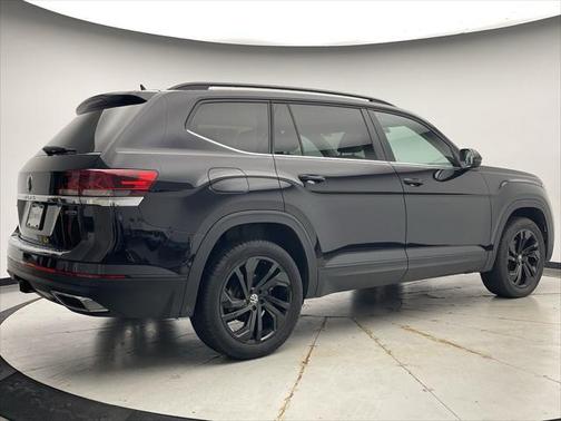 2022 Volkswagen Atlas 3.6L SE w/Technology