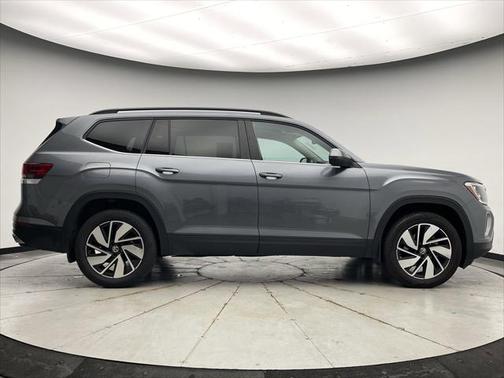2024 Volkswagen Atlas 2.0T SE w/Technology 4MOTION