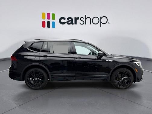 Deep Black 2024 Volkswagen Tiguan 2.0T SE R-Line Black 4MOTION