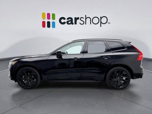 Onyx Black Metallic 2024 Volvo XC60 B5 Ultimate Black Edition