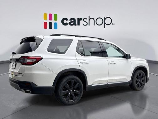 2023 Honda Pilot Touring 8-Passenger