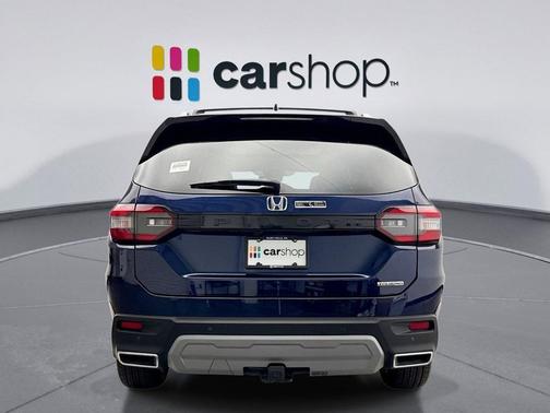 2025 Honda Pilot Touring 8-Passenger