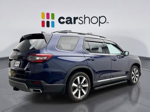 2025 Honda Pilot Touring 8-Passenger