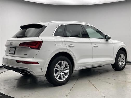 2023 Audi Q5 45 S line Premium