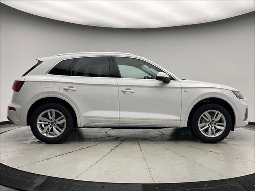 2023 Audi Q5 45 S line Premium