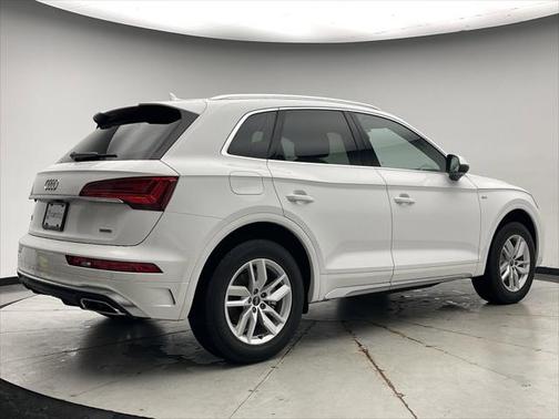 2023 Audi Q5 45 S line Premium