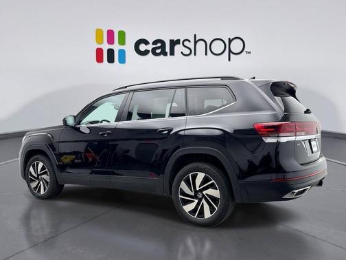 Pure White 2025 Volkswagen Atlas 2.0T SE w/Technology 4MOTION