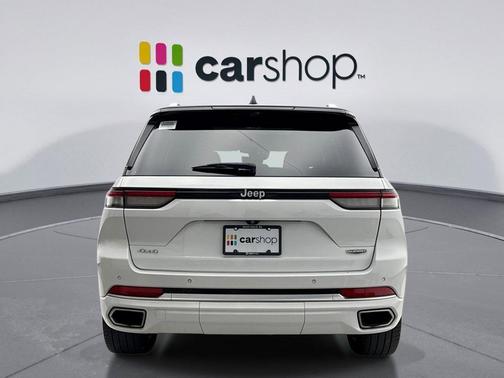 2022 Jeep Grand Cherokee Summit