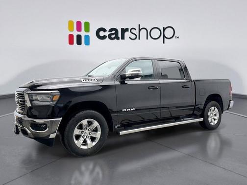 Diamond Black Crystal Pearlcoat 2024 RAM 1500 Laramie