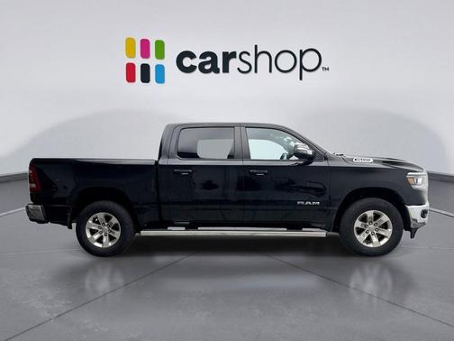 Diamond Black Crystal Pearlcoat 2024 RAM 1500 Laramie