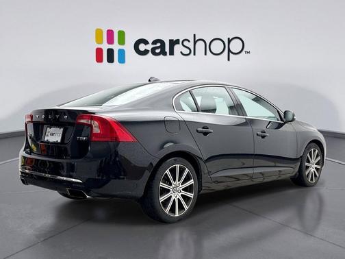 Onyx Black 2018 Volvo S60 Inscription T5
