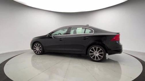 Onyx Black 2018 Volvo S60 Inscription T5