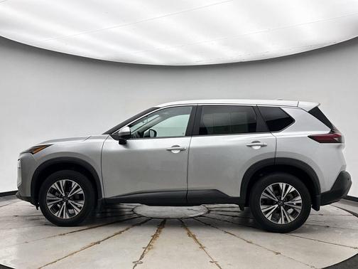 Brilliant Silver Metallic 2023 Nissan Rogue SV