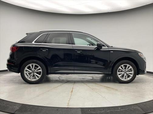2022 Audi Q3 45 S line Premium Plus