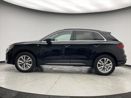 2022 Audi Q3 45 S line Premium Plus