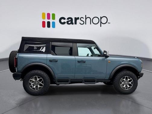 2023 Ford Bronco Badlands