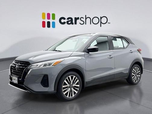 Gray Super Blac 2023 Nissan Kicks SV