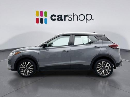 Gray Super Blac 2023 Nissan Kicks SV