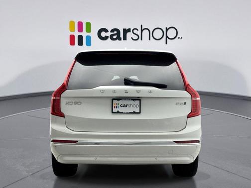 Crystal White Metallic 2024 Volvo XC90 B6 Plus Bright Theme 7-Seater
